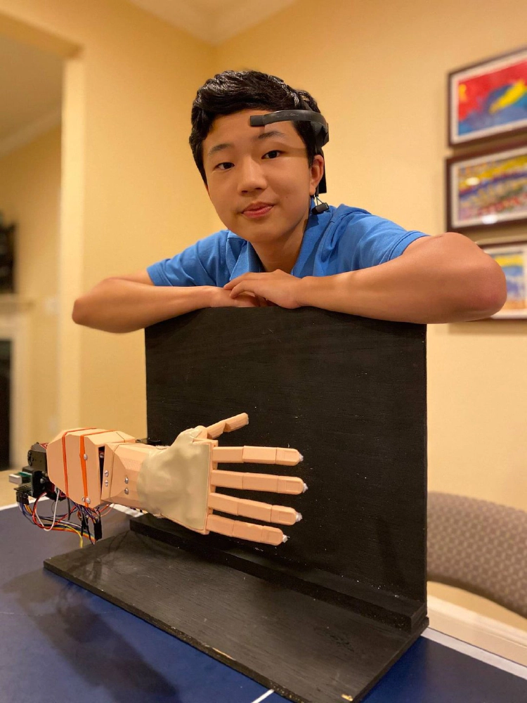 Ben Choi, inventor of the 3d-printed brain-controlled prosthetic arm